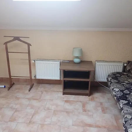 Apartment центр 1 кім 5-6 місць *